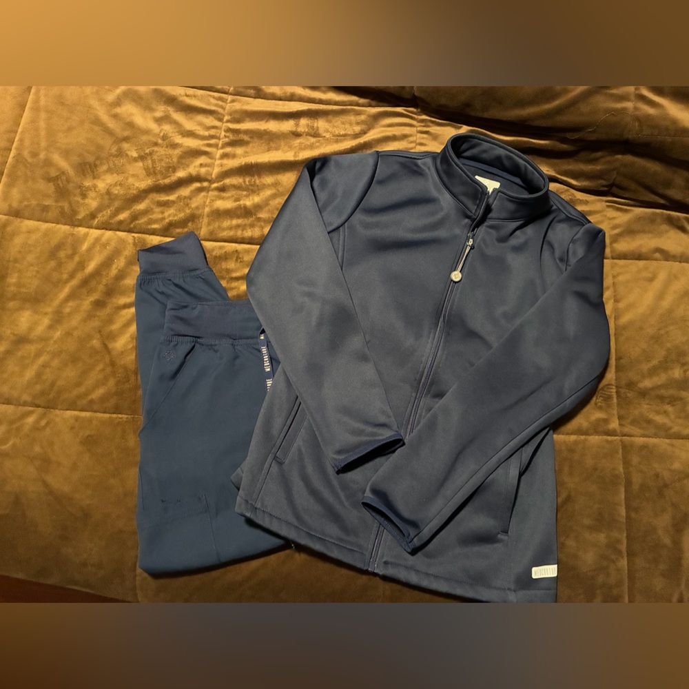 Med Couture brand, dark navy, XS and XSP, scrub pant and warm jacket, pockets